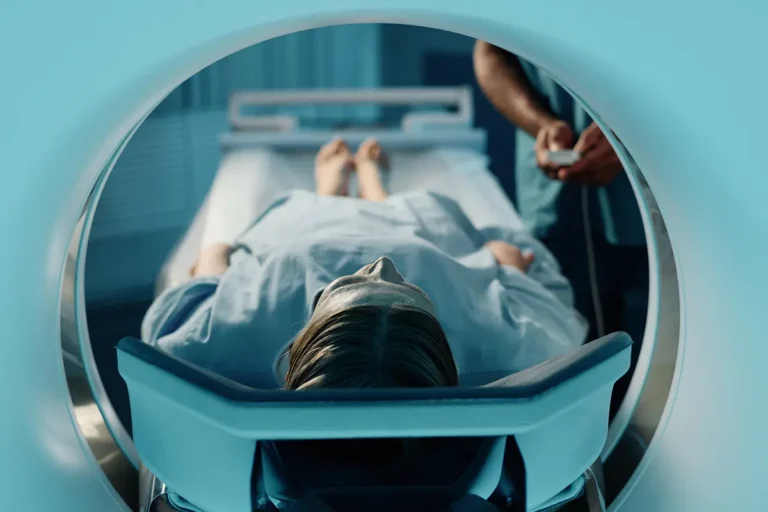 Differences Between a Wide Bore and Open MRI